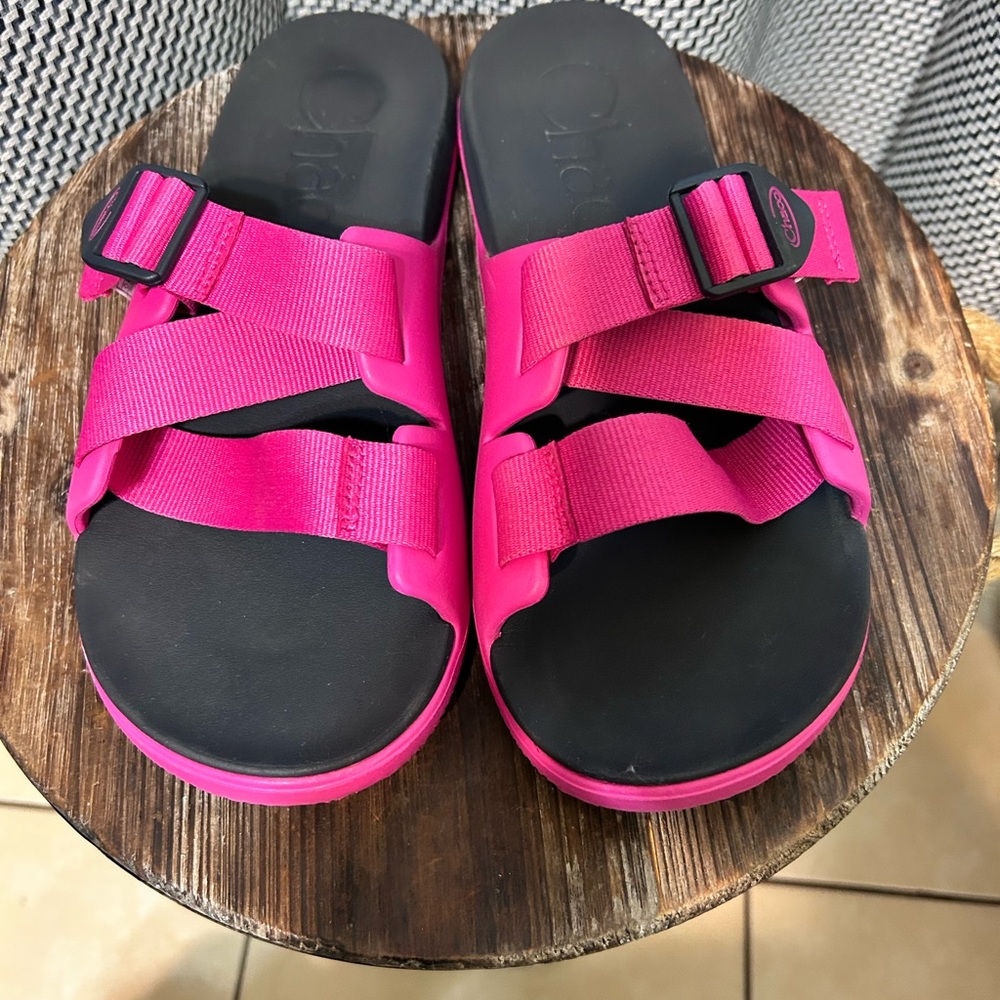 Chaco Fuchsia and Black Slide Sandals - Picture 2 of 8